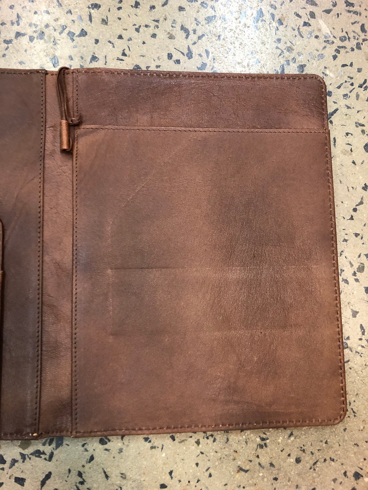 Rayne - Leather Folder Case