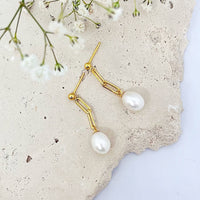 Andie Freshwater Pearl Earrings - Gold