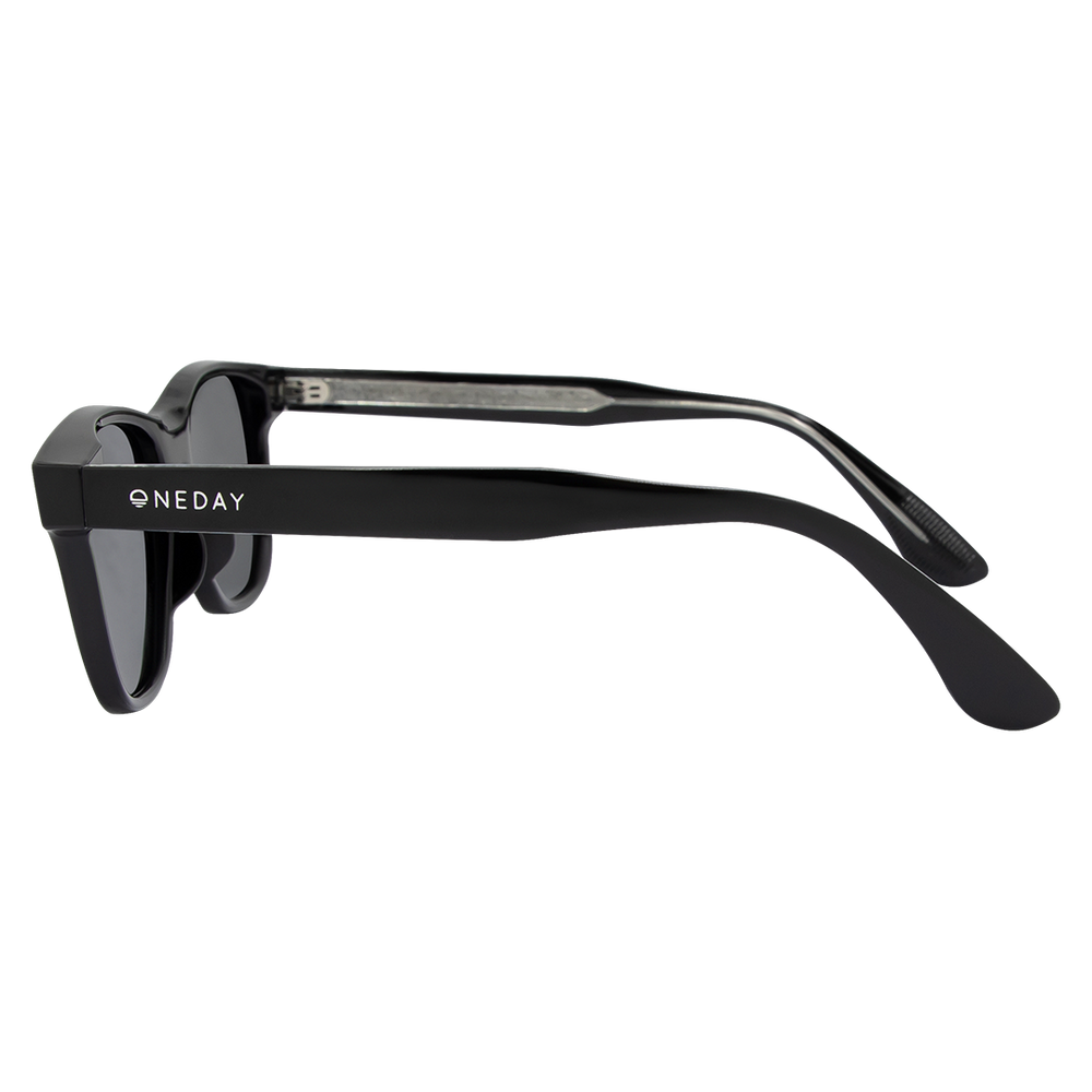 Oneday Sunglasses - Halston (Black Smoke)