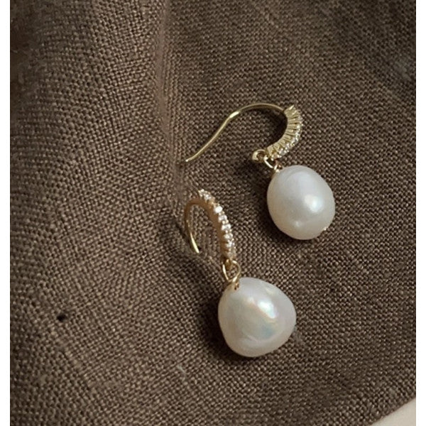 Earrings - Gold Hooks With Natural Pearl Drop