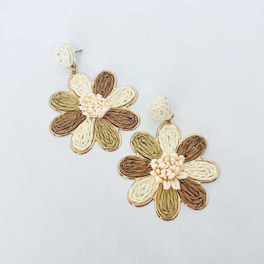 Flower Earrings - Natural White
