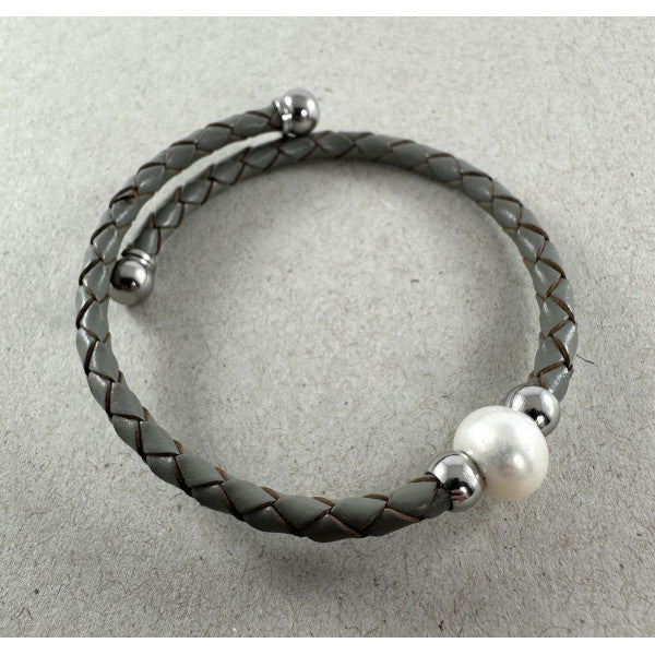 Plaited Leather & Pearl Bracelet - Taupe Grey
