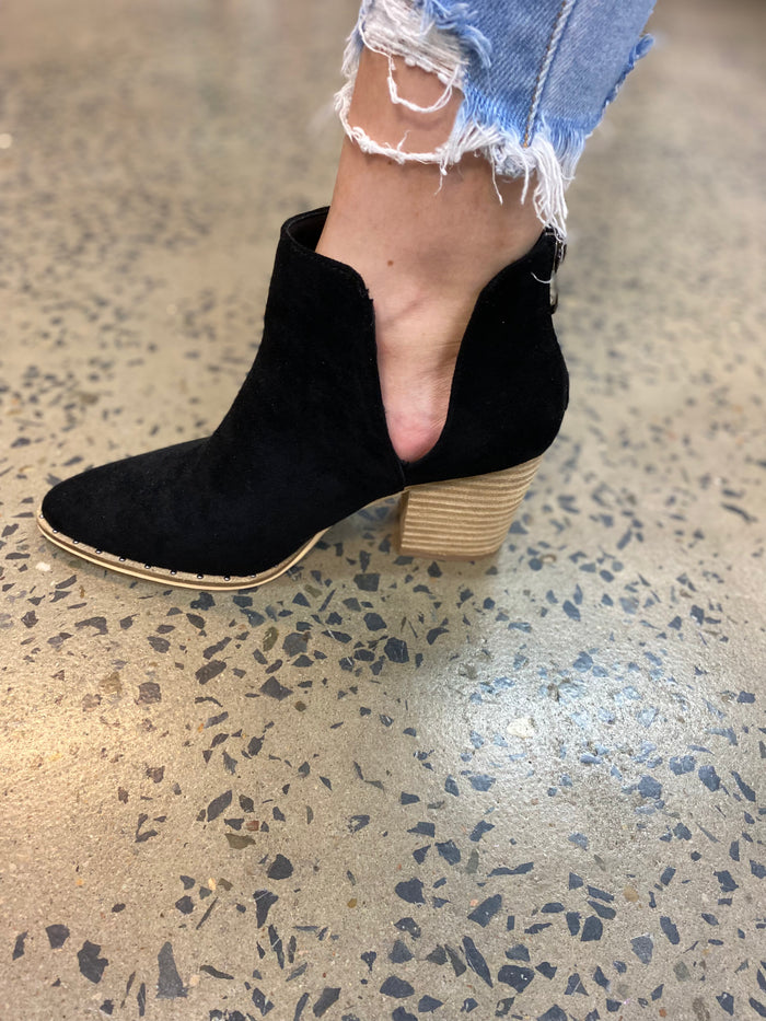 Shelby - Suede Black Booties