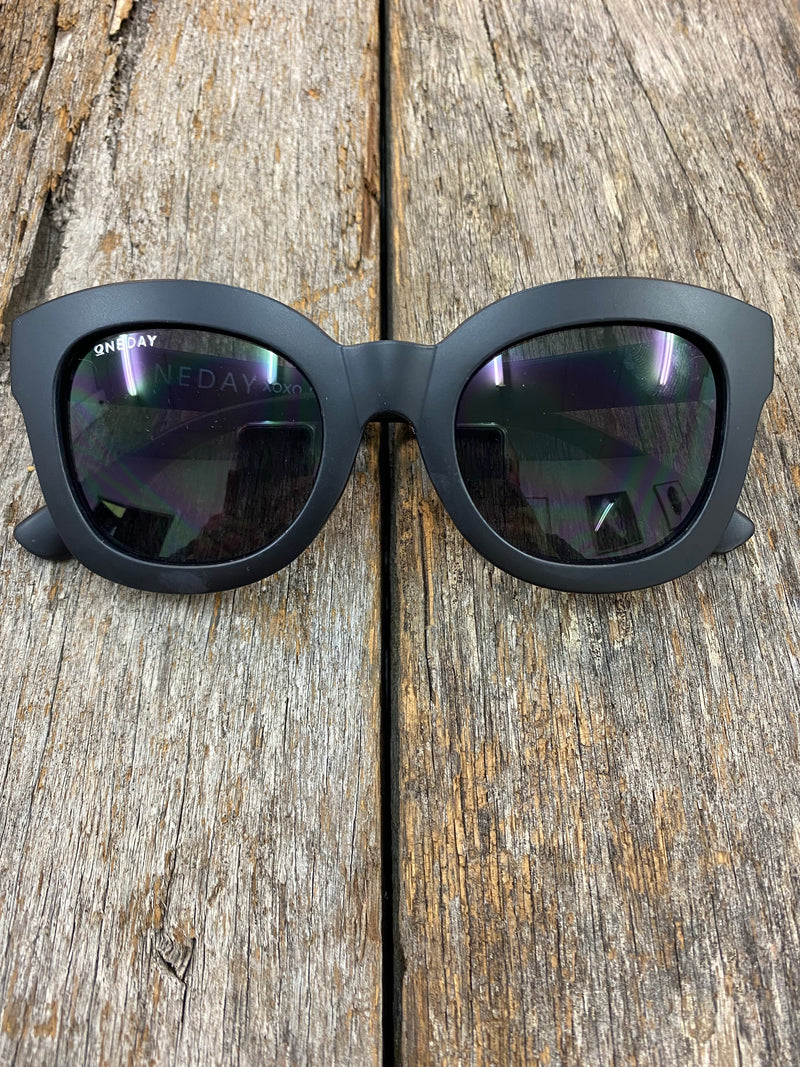 XOXO Sunglasses - Matte Black and Black