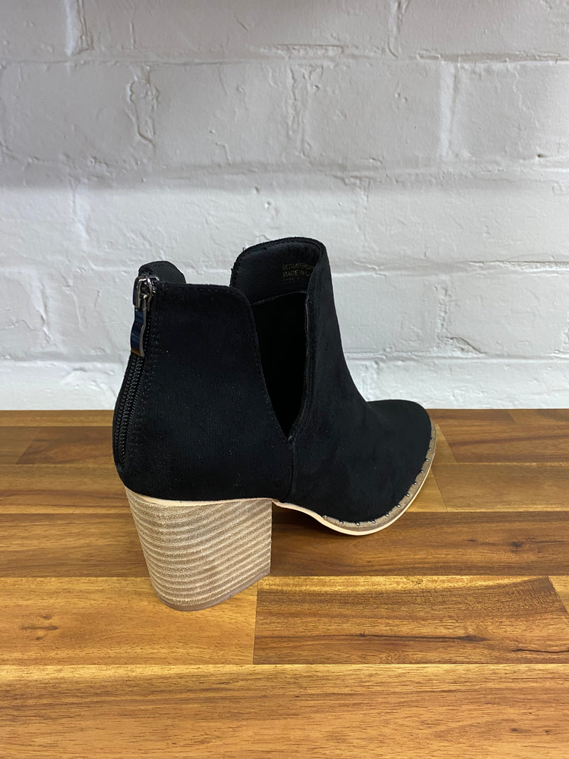 Shelby - Suede Black Booties