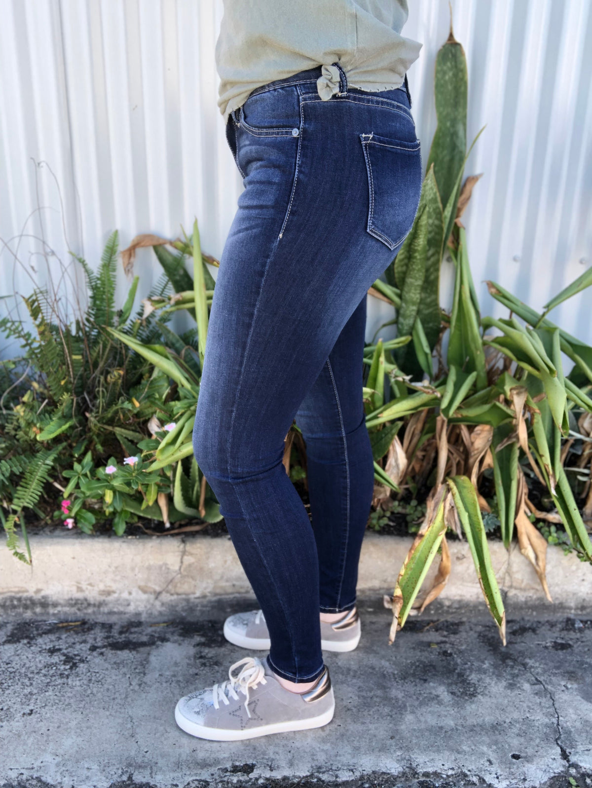 KanCan Jeans - Mid-High Rise Skinny - KC7085DH